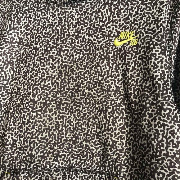 NIKE SB Leopard Print Hoodie ; Lime green accents - Picture 2 of 5